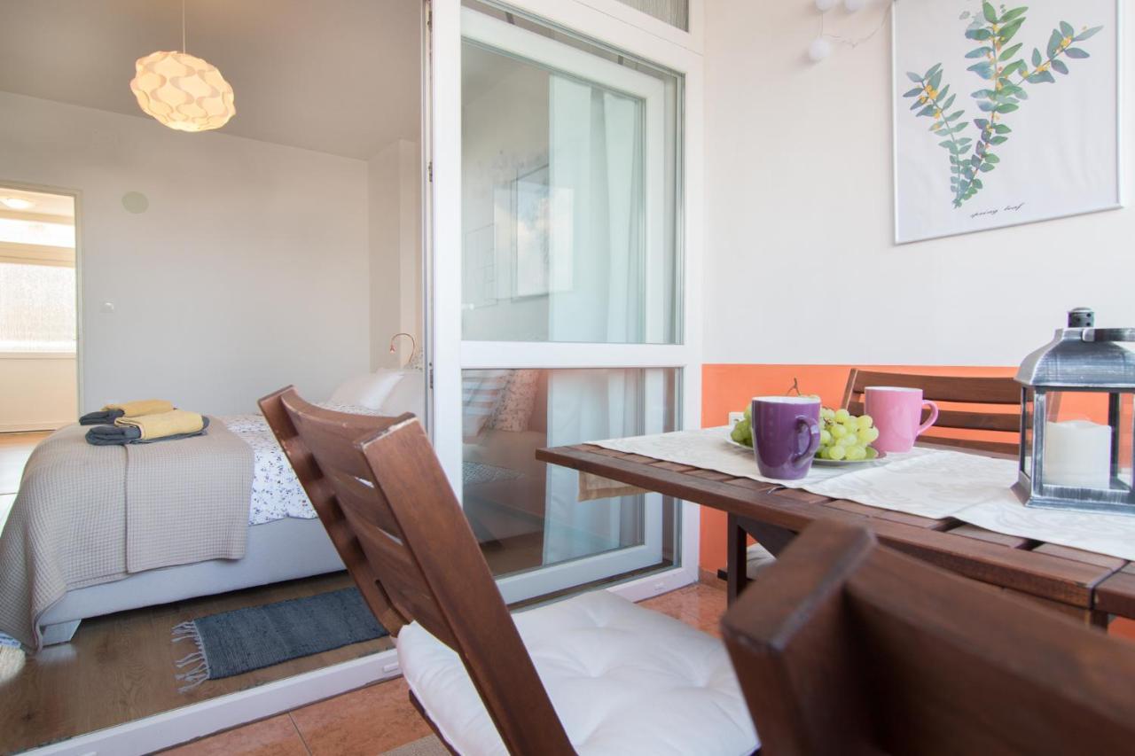 Harbour-Apartment With Sea View And Parking Spot Pula Buitenkant foto